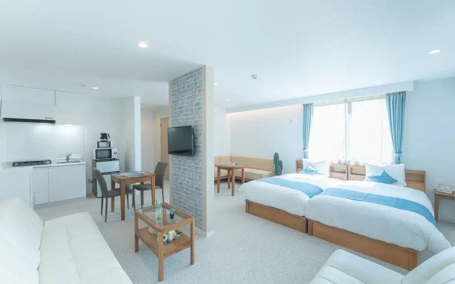 Hotel California Miyakojima Resort