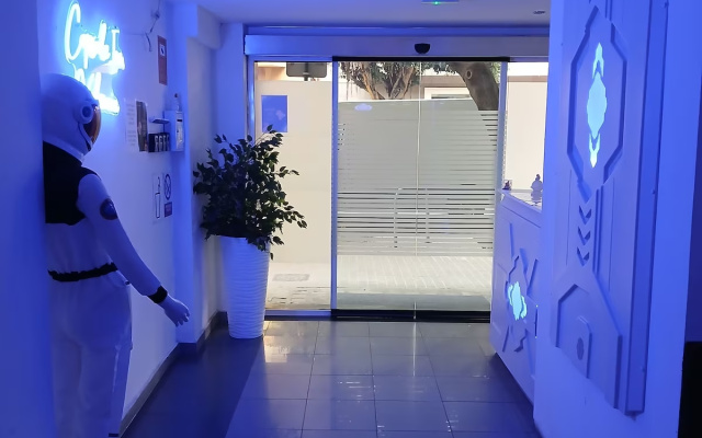 Capsule Inn Valencia Hostel