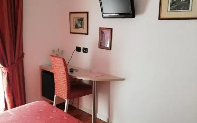 Hotel Fioroni