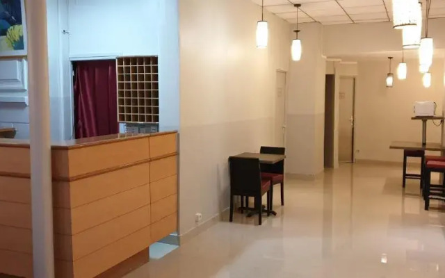 Pax Hotel