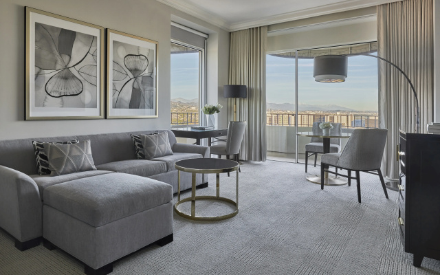 Four Seasons Los Angeles at Beverly Hills