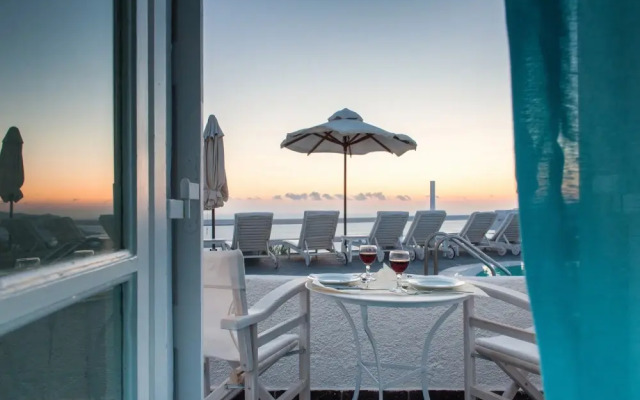 Athermi Suites - Adults Only