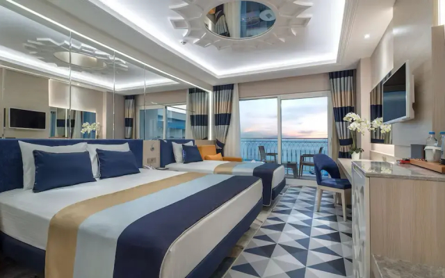 Granada Luxury Beach 