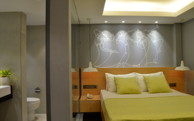Shwe Pyi San Yar Hotel