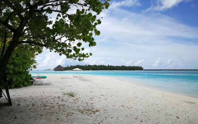 Crown Beach Hotel Maldives