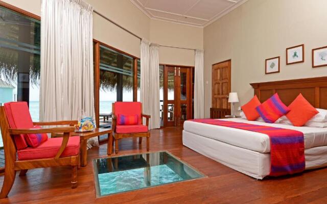 Adaaran Club Rannalhi Hotel