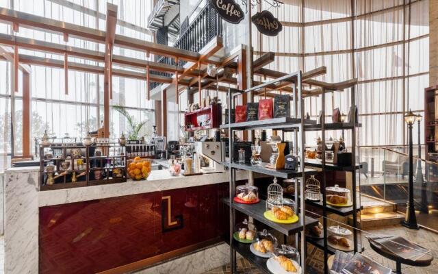 Staycae Paramount Sheikh Zayed