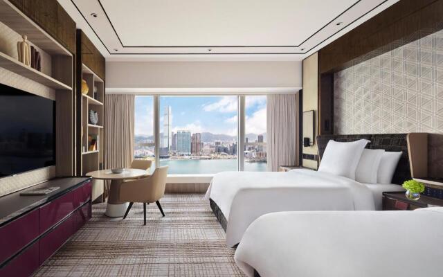 Four Seasons Hotel Hong Kong