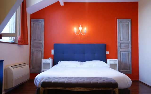 Logis Hotel Le Blason de Provence