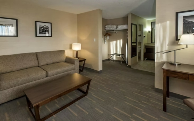 Holiday Inn Lethbridge by IHG