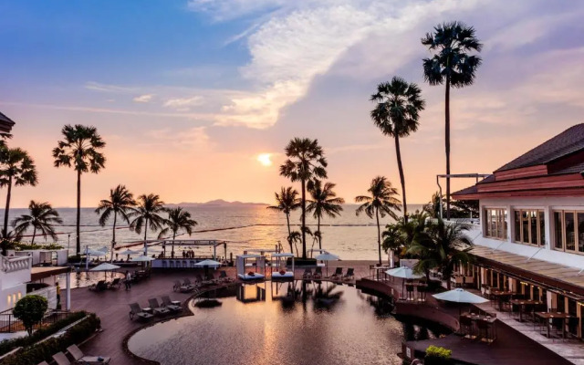 Pullman Pattaya Hotel G