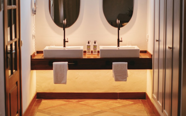 Can Arabi Adults Only