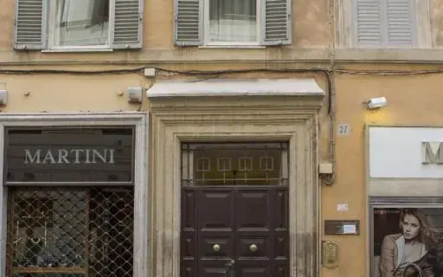 Rome Frattina 27