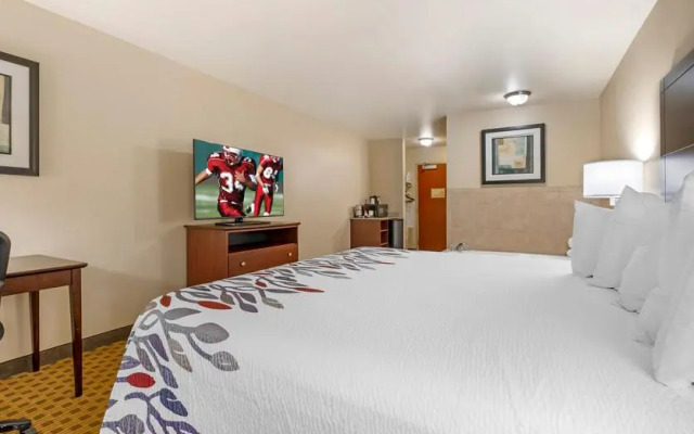 Red Roof Inn Charlestown