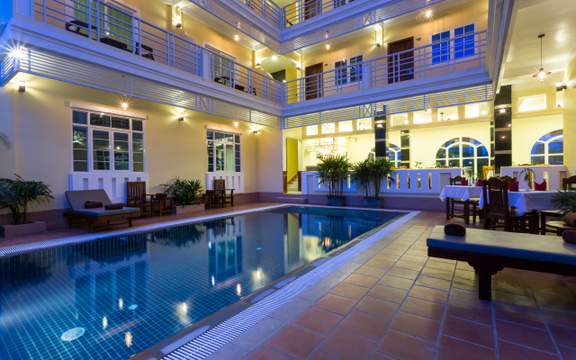 Grand Bayon Siem Reap Hotel