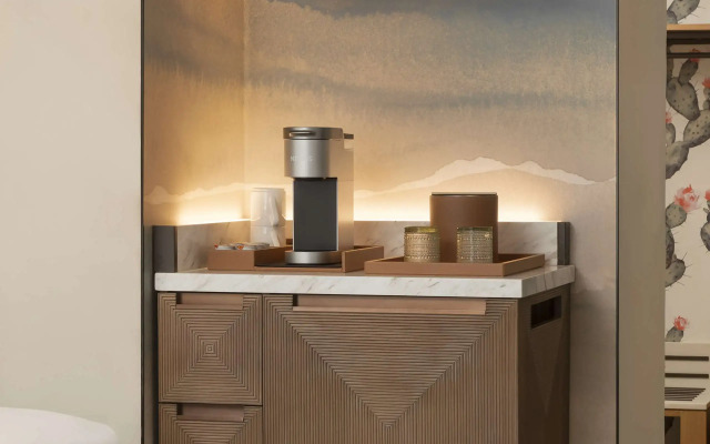 The Scottsdale Resort and Spa, Curio Collection by Hilton