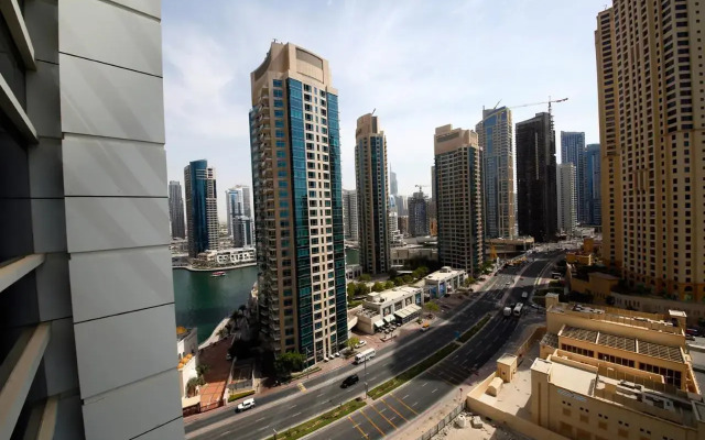 Barcelo Residences Dubai Marina