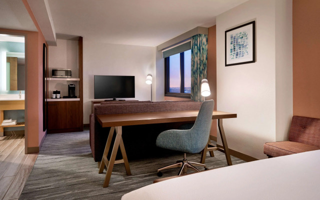 Hilton Garden Inn LAX Los Angeles Airport Hotel