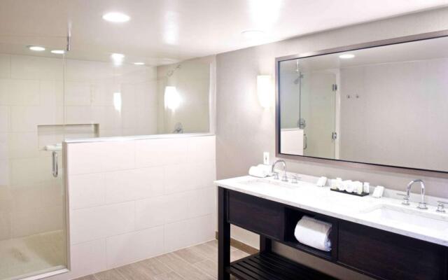 Embassy Suites by Hilton Detroit Livonia Novi