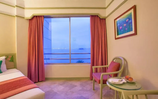 Cholchan Pattaya Beach Resort