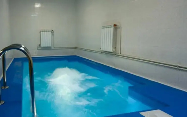 Ayir Hotel