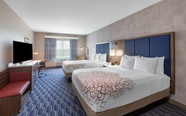 La Quinta Inn & Suites by Wyndham Houston Channelview