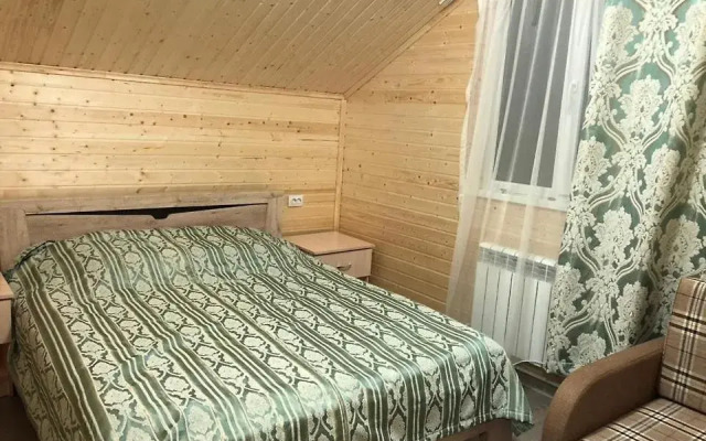 Lesnaya Imperiya Turisticheskaya Baza