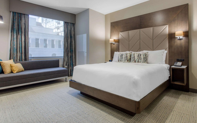 Cambria Hotel Downtown-Center City