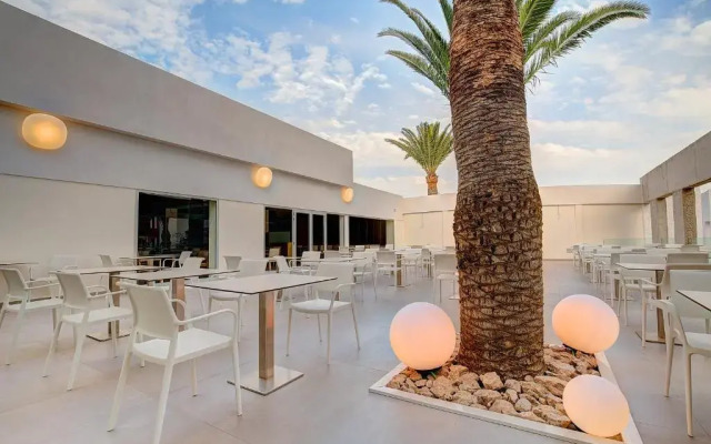 SBH Monica Beach Hotel