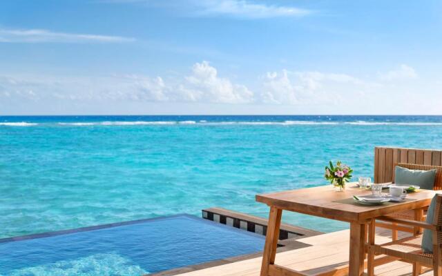 Hilton Maldives Amingiri Resort & Spa