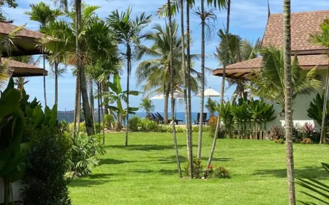Lanta Palace Beach Resort and Spa