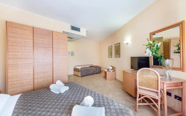 Rina Hotel