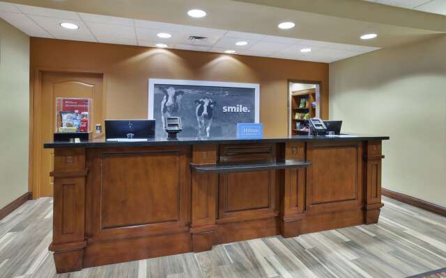 Hampton Inn & Suites Wichita Northeast