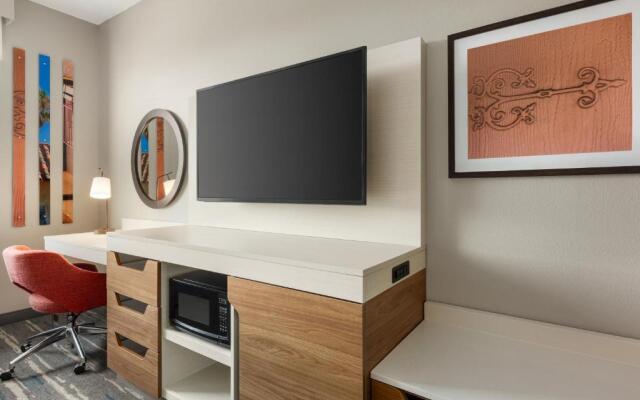 Hampton Inn & Suites San Mateo-San Francisco Airport