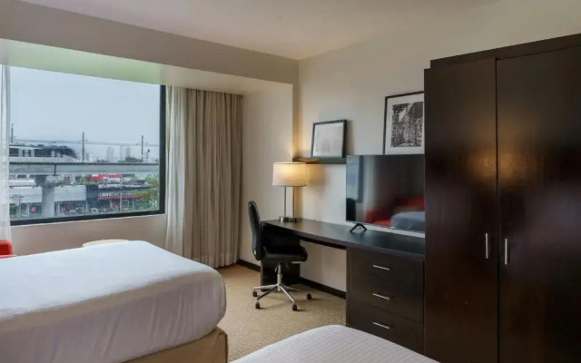 Courtyard by Marriott Panama Metromall