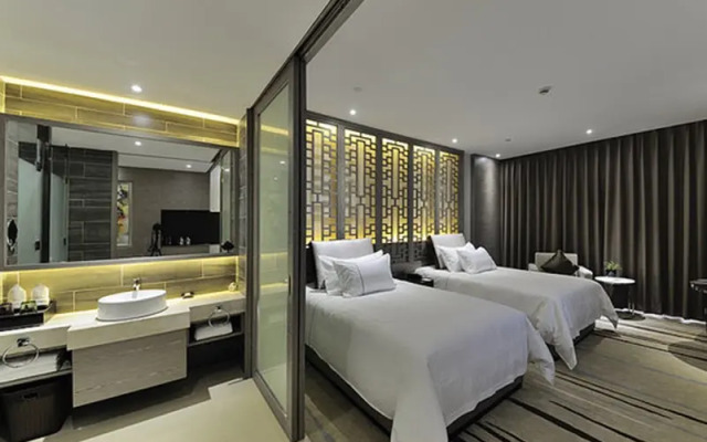 Yangzhou Convention Center(Mingyue Lake Store)