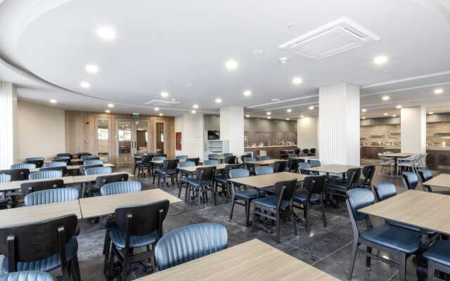 Elysee Hotel