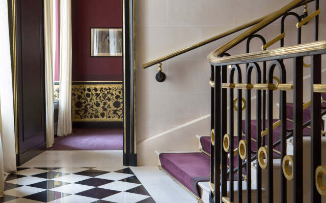 La Reserve Paris Hotel and Spa