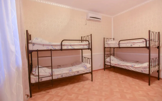 Grand Hostel Chk-Chn