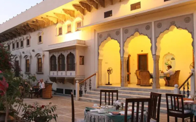 Dera Mandawa Hotel
