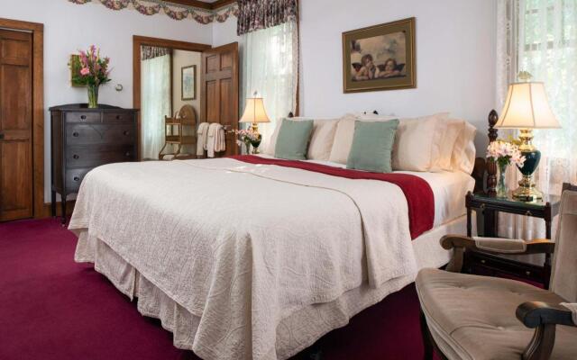 The Palmer House Inn