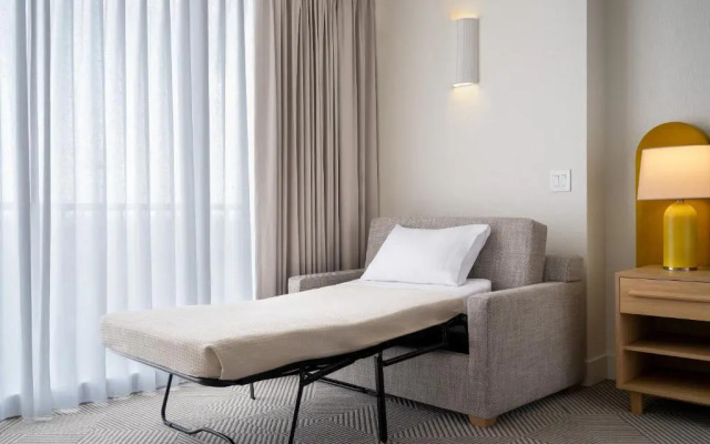 Renaissance Orlando Resort – Disney Springs® Area