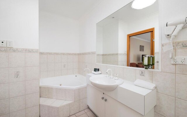 Comfort Inn May Park