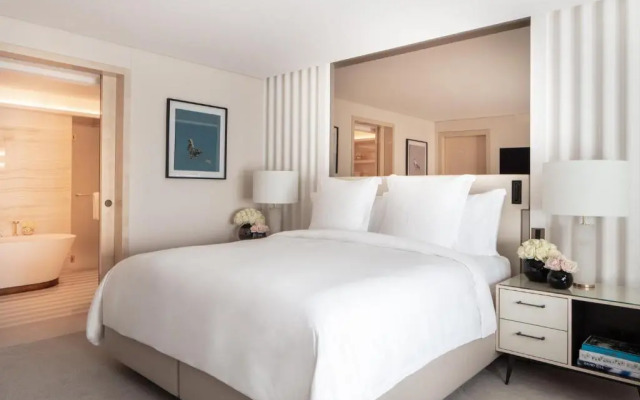 Four Seasons Hotel London at Park Lane