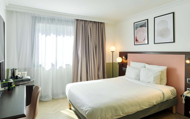B&B HOTEL Saint-Quentin-en-Yvelines Centre Gare