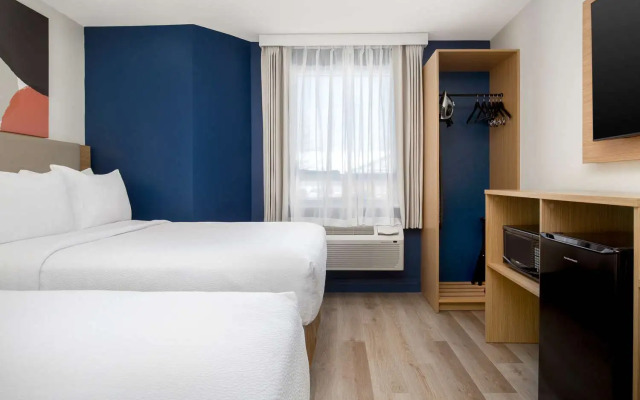 Spark by Hilton Brockville