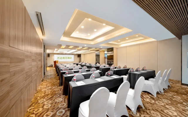 Wanda Holiday Hotel