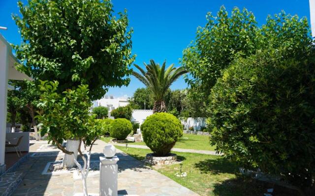 Avra Studios & Apartments