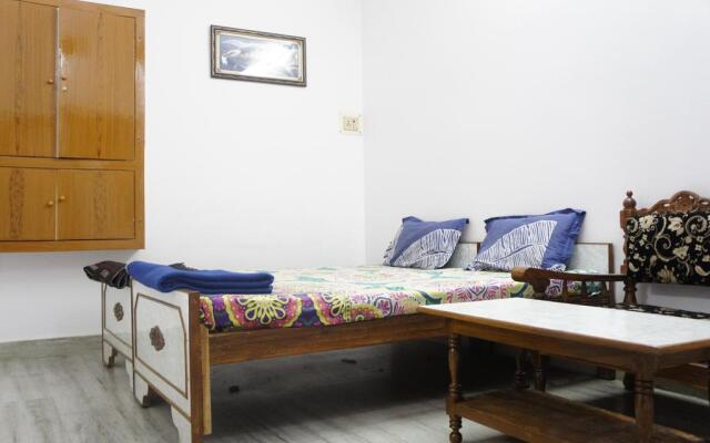 Kesher Paying Guest House
