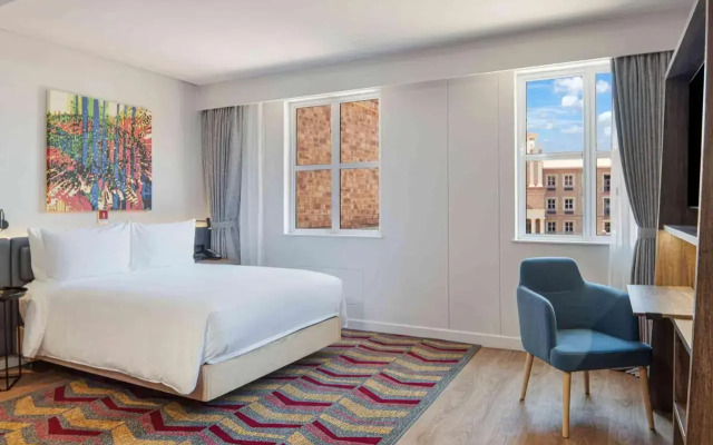 Hampton By Hilton Sandton Grayston